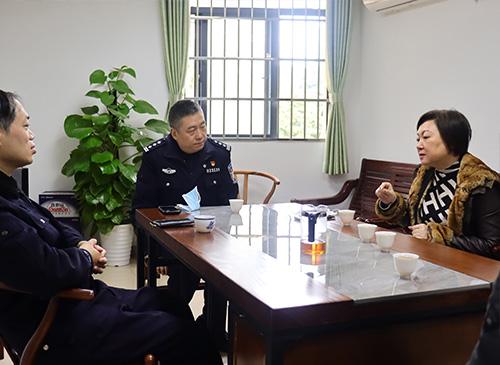 ��ǿ�������������Ǿ����ϵ