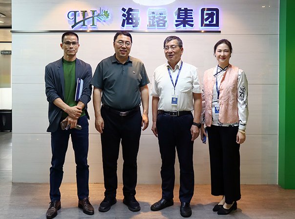 �й�ũ��Ժ��ϯ��ѧ�ҵ���װ���ݿ���ģʽ������̽ũ��Ʒ��ͨ���辶